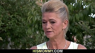 He found his GF toying his old mom'_s pussy